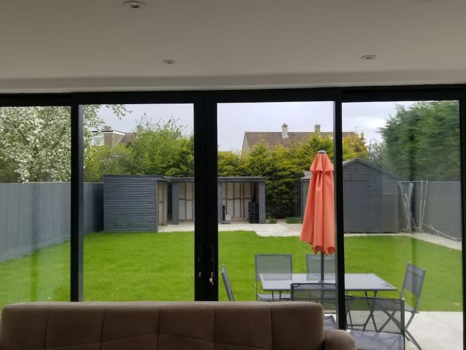 Evergreen Lodge - Two Bed Lux Flat - Parking, Garden, Patio, Wifi, Netflix - Close To Blenheim Palace & Oxford - F3 Kidlington Kültér fotó