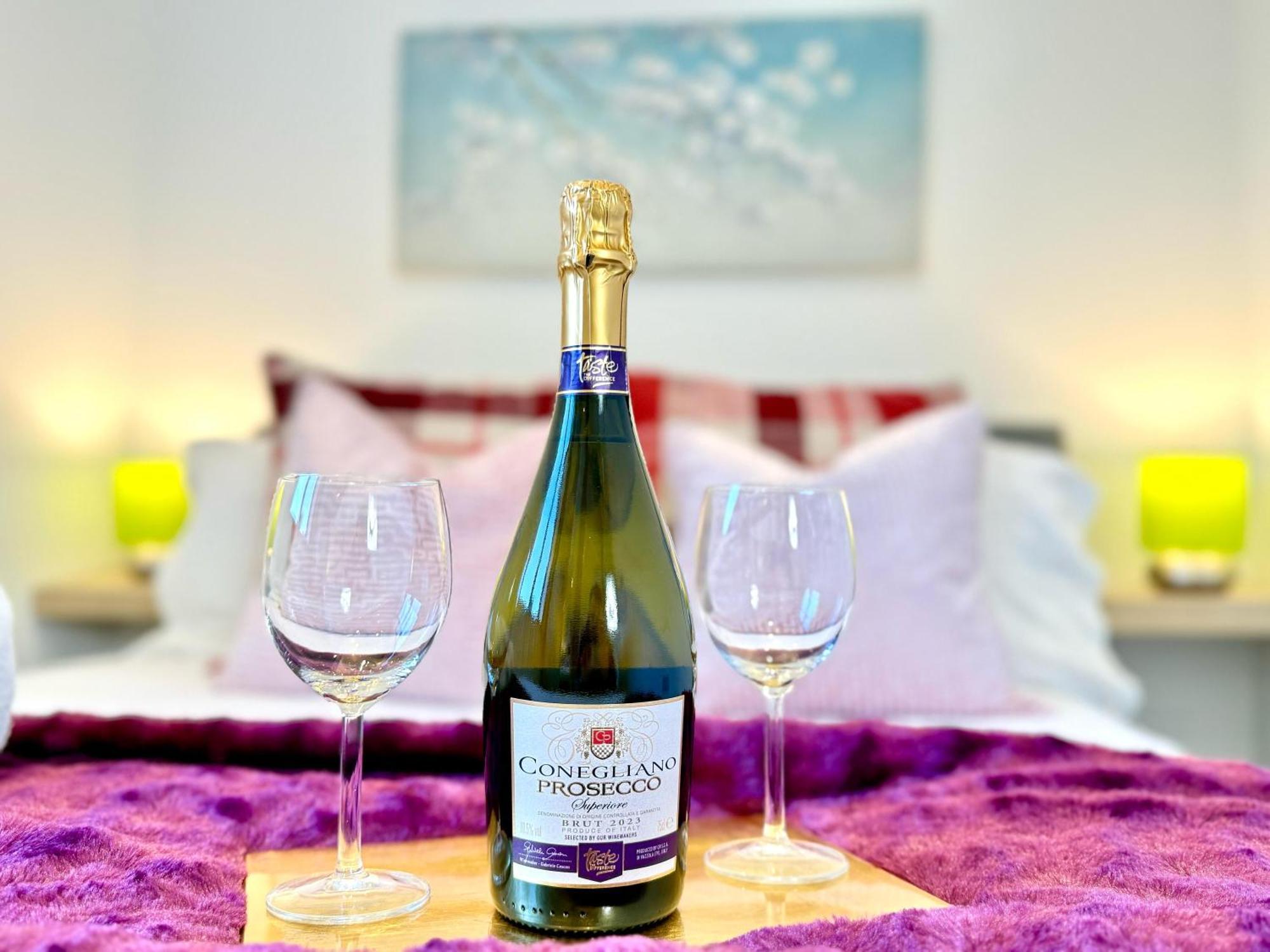Evergreen Lodge - Two Bed Lux Flat - Parking, Garden, Patio, Wifi, Netflix - Close To Blenheim Palace & Oxford - F3 Kidlington Kültér fotó